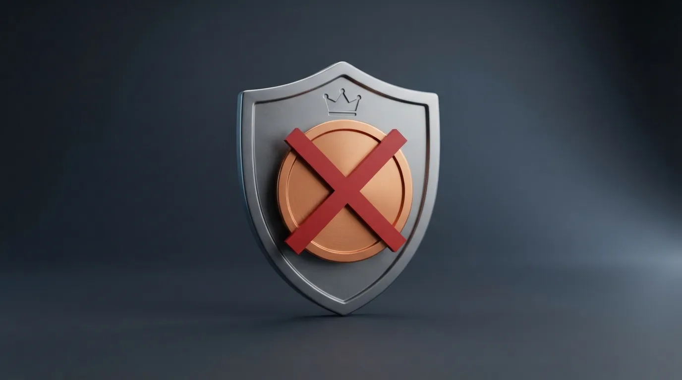 Het logo van de Kansspelautoriteit naast een rood kruis door een bitcoin-symbool — de twee gaan onder de huidige wet niet samen.